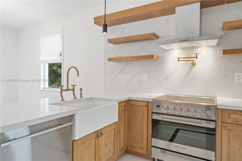 Apartamento en alquiler en Miami Beach, Florida, 2 dormitorios, 92.9 m2 № 1772322 - foto 10