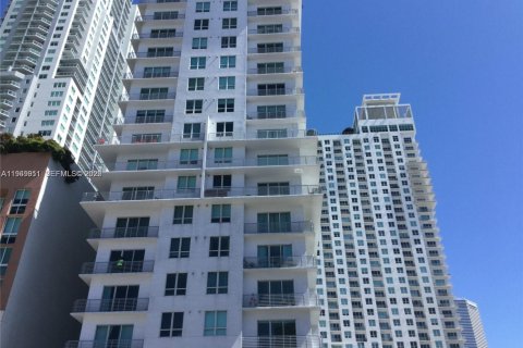 Кондоминиум с 1 спальней в Майами, Флорида № 2051401