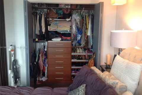 Купить кондоминиум в Майами, Флорида 1 спальня, 63.64м2, № 2051401 - фото 6