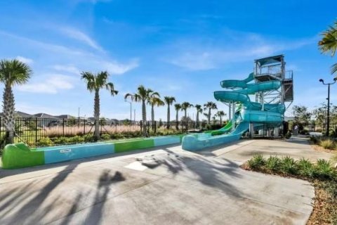 Casa en venta en Davenport, Florida, 7 dormitorios, 373.28 m2 № 2230238 - foto 29