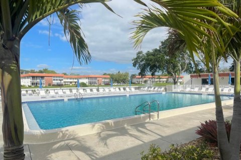Copropriété à vendre à Stuart, Floride: 2 chambres, 94.2 m2 № 2147339 - photo 13