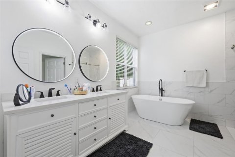 Casa en venta en Orlando, Florida, 3 dormitorios, 189.06 m2 № 2142691 - foto 24