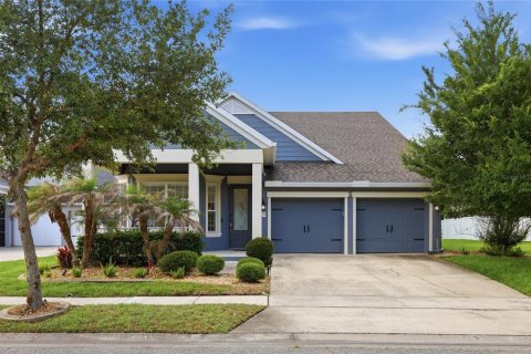 House in Orlando, Florida 3 bedrooms, 189.06 sq.m. № 2142691