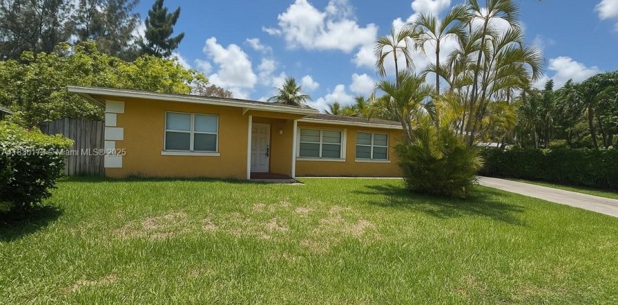 Casa en Miami, Florida 4 dormitorios № 1804593
