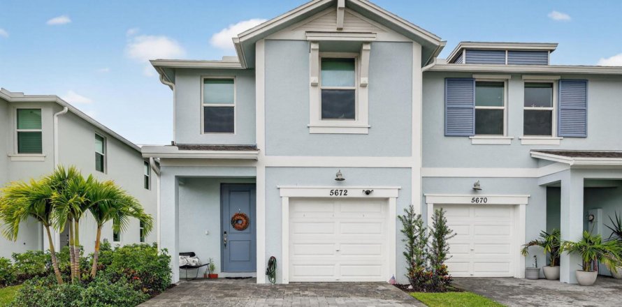 Touwnhouse à Stuart, Floride 3 chambres, 151.62 m2 № 2146962