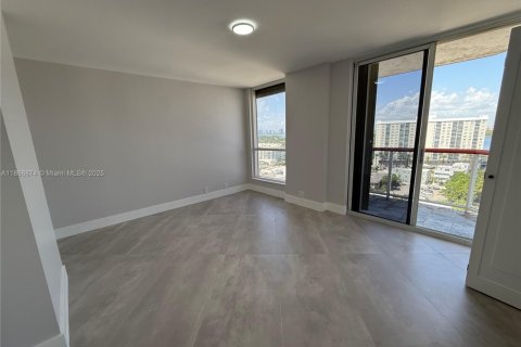 Condo in Miami Beach, Florida, 2 bedrooms  № 1926157 - photo 8