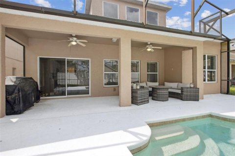 House in Orlando, Florida 4 bedrooms, 260.03 sq.m. № 1618338 - photo 2