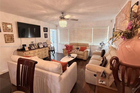 Copropriété à vendre à Hallandale Beach, Floride: 1 chambre, 71.53 m2 № 1845955 - photo 5