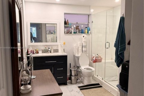 Copropriété à vendre à Hallandale Beach, Floride: 1 chambre, 71.53 m2 № 1845955 - photo 9