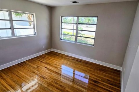Casa en venta en Tarpon Springs, Florida, 3 dormitorios, 156.35 m2 № 1653792 - foto 6