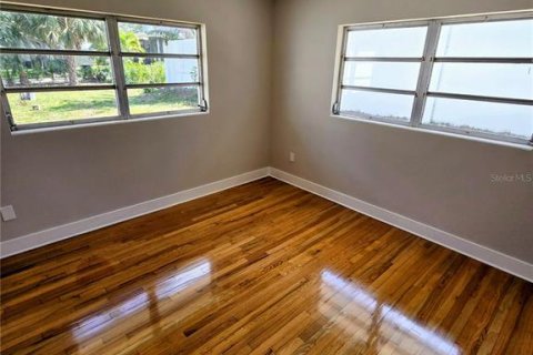 Casa en venta en Tarpon Springs, Florida, 3 dormitorios, 156.35 m2 № 1653792 - foto 8