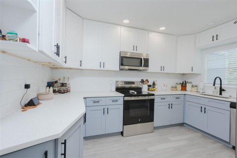 Villa ou maison à vendre à Lutz, Floride: 3 chambres, 152.17 m2 № 2391065 - photo 5