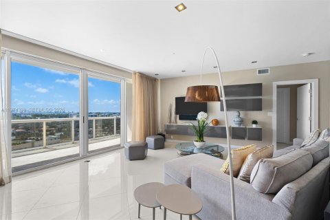 Купить кондоминиум в Бэл-Харбор, Флорида 2 спальни, 209.03м2, № 2038553 - фото 7