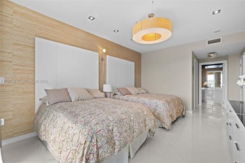 Купить кондоминиум в Бэл-Харбор, Флорида 2 спальни, 209.03м2, № 2038553 - фото 28