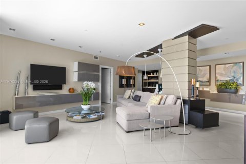 Купить кондоминиум в Бэл-Харбор, Флорида 2 спальни, 209.03м2, № 2038553 - фото 8