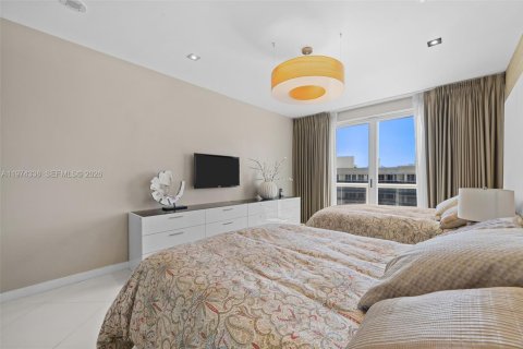 Купить кондоминиум в Бэл-Харбор, Флорида 2 спальни, 209.03м2, № 2038553 - фото 27