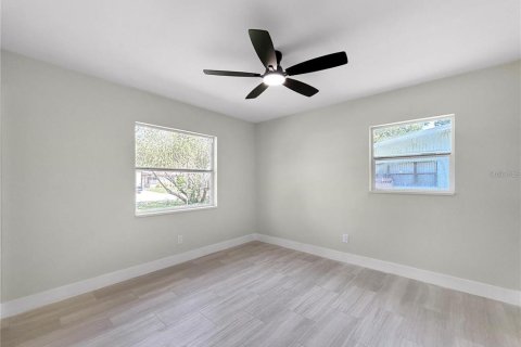 Villa ou maison à vendre à Oldsmar, Floride: 3 chambres, 122.91 m2 № 2101679 - photo 11