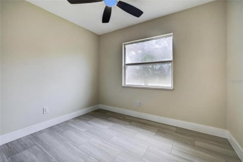 Villa ou maison à vendre à Oldsmar, Floride: 3 chambres, 122.91 m2 № 2101679 - photo 16