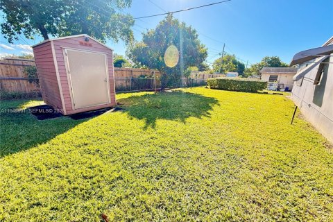 Купить виллу или дом в Форт-Лодердейл, Флорида 3 спальни, 110.93м2, № 2005391 - фото 15