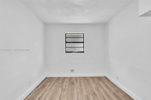 Купить виллу или дом в Форт-Лодердейл, Флорида 3 спальни, 110.93м2, № 2005391 - фото 20