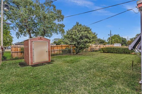 Купить виллу или дом в Форт-Лодердейл, Флорида 3 спальни, 110.93м2, № 2005391 - фото 25