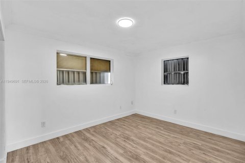 Купить виллу или дом в Форт-Лодердейл, Флорида 3 спальни, 110.93м2, № 2005391 - фото 26