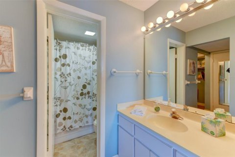 Condo in Longboat Key, Florida, 2 bedrooms  № 840705 - photo 16