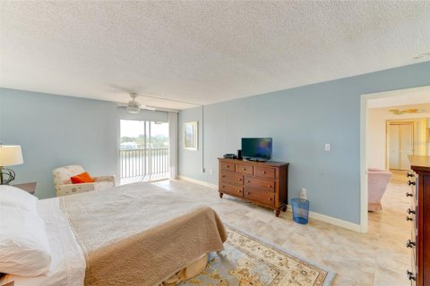 Condo in Longboat Key, Florida, 2 bedrooms  № 840705 - photo 14