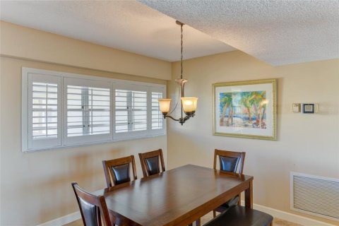 Condo in Longboat Key, Florida, 2 bedrooms  № 840705 - photo 3