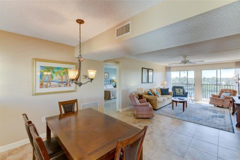 Condo in Longboat Key, Florida, 2 bedrooms  № 840705 - photo 4