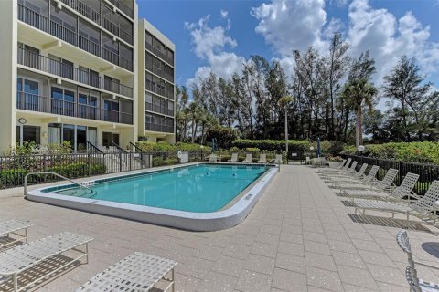 Condo in Longboat Key, Florida, 2 bedrooms  № 840705 - photo 29