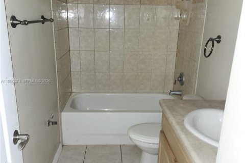 House in Longwood, Florida 4 bedrooms № 1952549 - photo 13