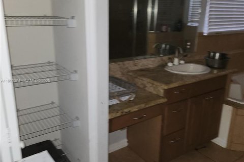 House in Longwood, Florida 4 bedrooms № 1952549 - photo 14