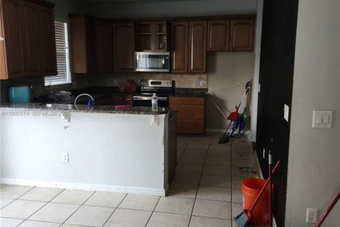House in Longwood, Florida 4 bedrooms № 1952549 - photo 7