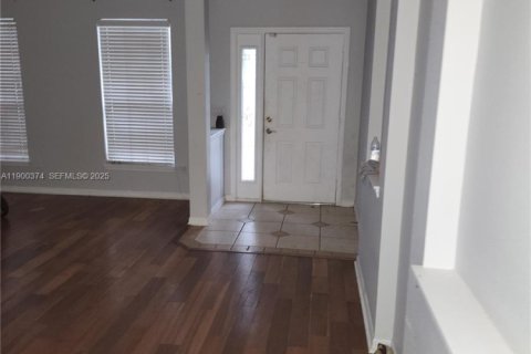 House in Longwood, Florida 4 bedrooms № 1952549 - photo 11