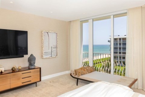 Condo in Palm Beach, Florida, 2 bedrooms  № 2369982 - photo 11