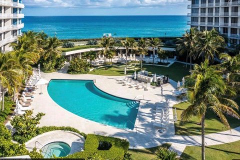 Condo in Palm Beach, Florida, 2 bedrooms  № 2369982 - photo 22