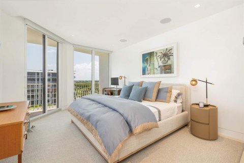 Condo in Palm Beach, Florida, 2 bedrooms  № 2369982 - photo 15