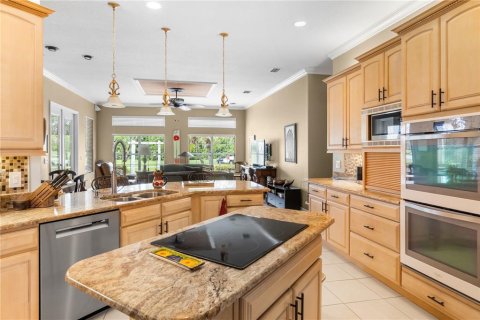 Casa en venta en Palm Coast, Florida, 3 dormitorios, 259.38 m2 № 2351765 - foto 10