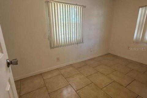 Villa ou maison à louer à Orlando, Floride: 5 chambres, 139.35 m2 № 2101708 - photo 10