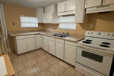 Villa ou maison à louer à Orlando, Floride: 5 chambres, 139.35 m2 № 2101708 - photo 8