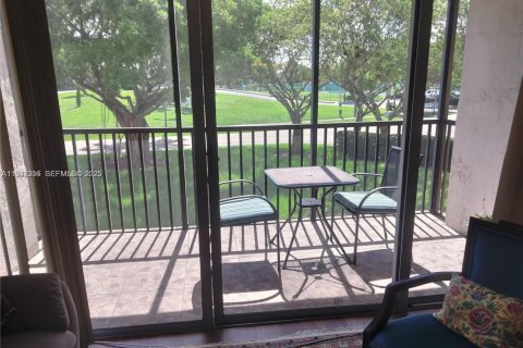Condo à Lauderhill, Floride, 2 chambres  № 2077016