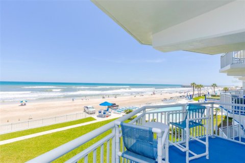 Condominio en venta en Daytona Beach, Florida, 2 dormitorios, 92.9 m2 № 1883313 - foto 7