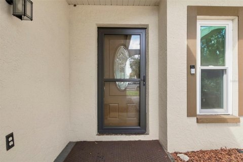 House in Palm Harbor, Florida 3 bedrooms, 141.12 sq.m. № 2273168 - photo 7