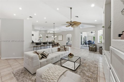 Villa ou maison à vendre à Weston, Floride: 5 chambres, 354.52 m2 № 2397138 - photo 14