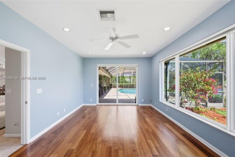 Villa ou maison à vendre à Weston, Floride: 5 chambres, 354.52 m2 № 2397138 - photo 21