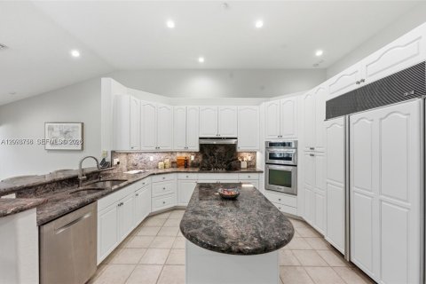 Villa ou maison à vendre à Weston, Floride: 5 chambres, 354.52 m2 № 2397138 - photo 16