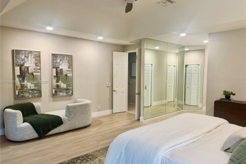Villa ou maison à vendre à Weston, Floride: 5 chambres, 354.52 m2 № 2397138 - photo 7