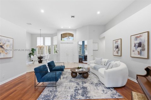 Villa ou maison à vendre à Weston, Floride: 5 chambres, 354.52 m2 № 2397138 - photo 10