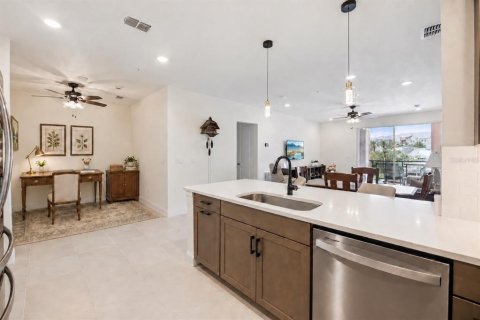 Condo in Orlando, Florida, 2 bedrooms  № 2371798 - photo 6